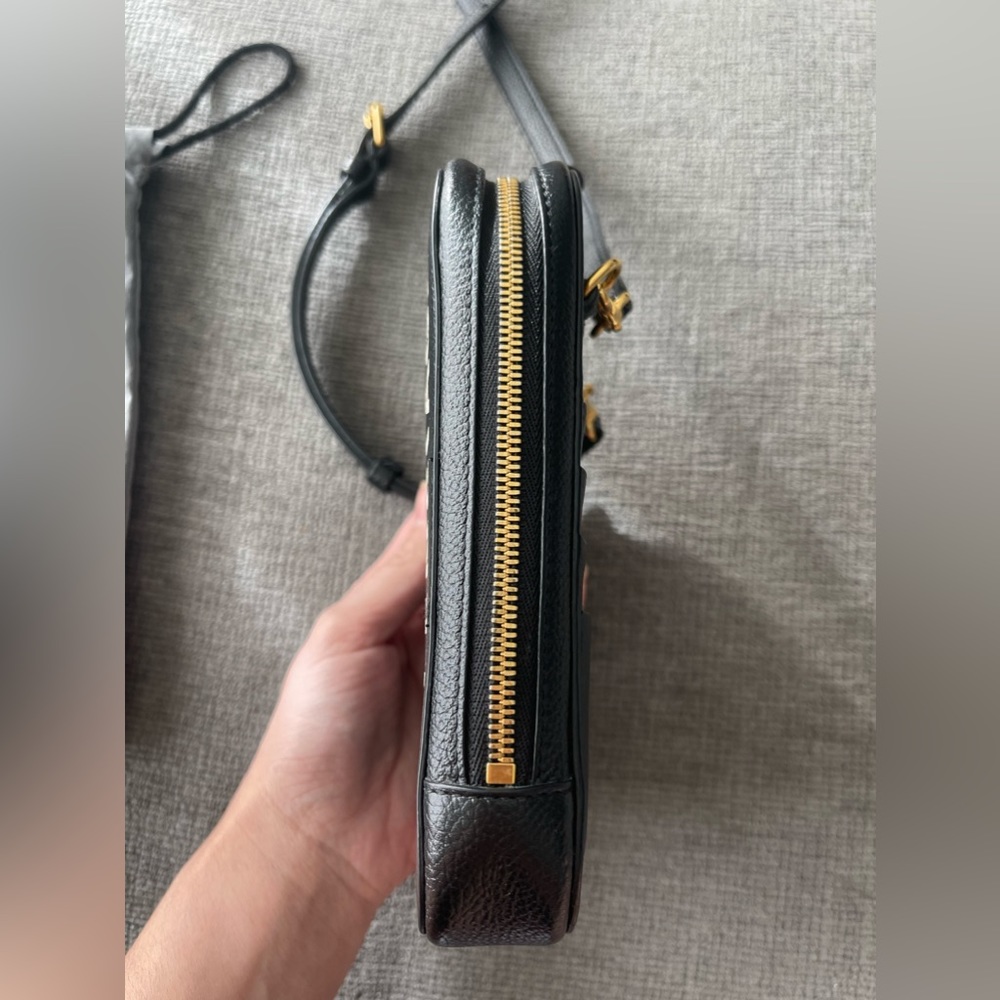 Authentic Balenciaga body bag - Picture 10 of 15